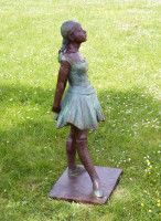 Großskulptur- 14jährige Tänzerin- Skulptur, signiert Degas