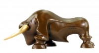 Limitierte Bronzeskulptur - Moderne Stierfigur - signiert Martin Klein