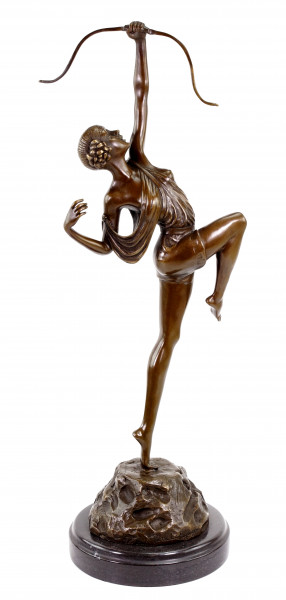 Art Deco Bronzefigur - Diana mit Bogen - signiert Pierre le Faguays