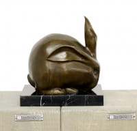 Moderne Kunst Tierbronze &quot;Hase&quot;, signiert U. Boccioni