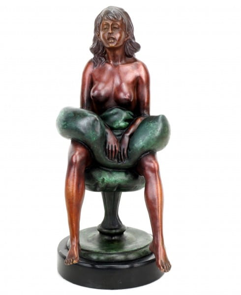 Erotik Girl Betty - signiert J. Patoue - Erotische Skulptur aus Bronze