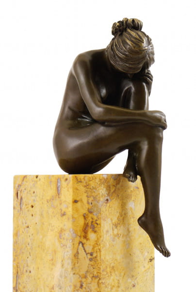 Bronze-Figur - &quot;Versunkene Frau&quot; auf Marmorsockel, sign. Milo