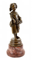 Musizierendes Mädchen - Wiener Bronze - mit Bergmann-Stempel