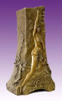 Erotische Bronze - Vase mit weiblichem Akt - nach G. Flamand