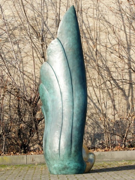 The Wing - Große Bronzestatue von Martin Klein - limitierte Gartenskulptur