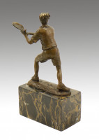 Bronze-Pokal auf Marmor - Der Tennisspieler - sign. Milo
