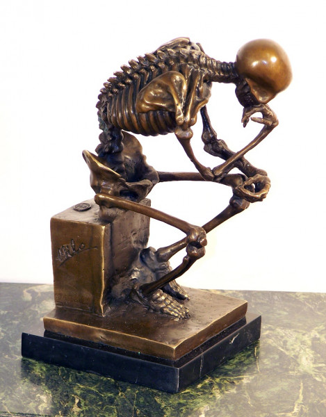 Bronze Figur Skulptur der Denker als Skelett Gothic Bronze Gerippe 