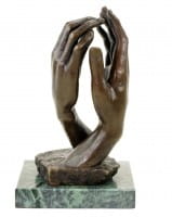 The Cathedral (1908) - Bronzeskulptur von Auguste Rodin - Hände auf Marmorsockel