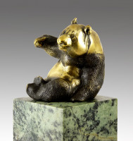 Kunstvolle Bronzefigur - Tierskulptur - Der Pandabär - von Milo