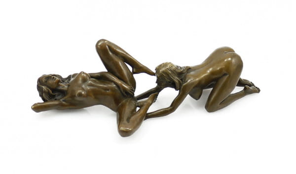 Erotik-Bronze - Lesbisches Liebespaar beim Sex - 2-tlg. J. Patou