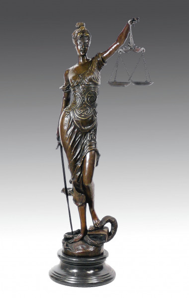 Justitia Figur Göttin der Gerechtigkeit Jugendstil Skulptur Mythologie Kanzlei 