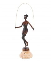 Erotik Girl Layla - Seilspringerin von Milo - Erotische Bronzefigur