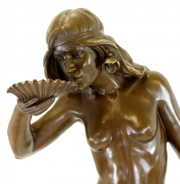 Girl Drinking from a Shell - Jugendstil Bronze - E. McCartan