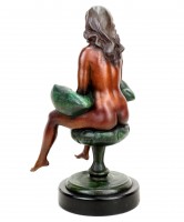Erotik Girl Betty - signiert J. Patoue - Erotische Skulptur aus Bronze