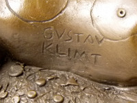 Skulptur aus Bronze - Der Kuss - Hommage an Gustav Klimt